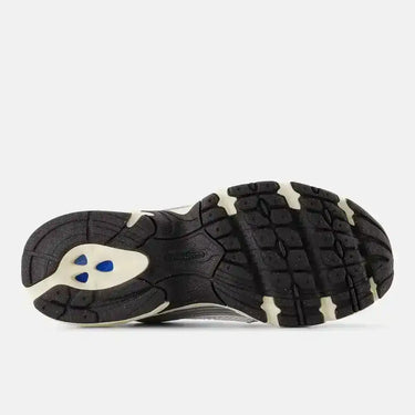 New Balance 530 - women’s fashion sneaker at Kickarena