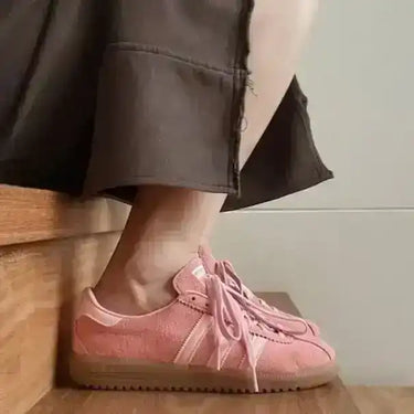 Bermuda "Glow Pink" - women’s fashion sneaker at Kickarena